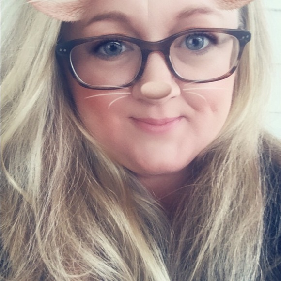 Meet your Posher, Marleeah - Picture 3 of 3